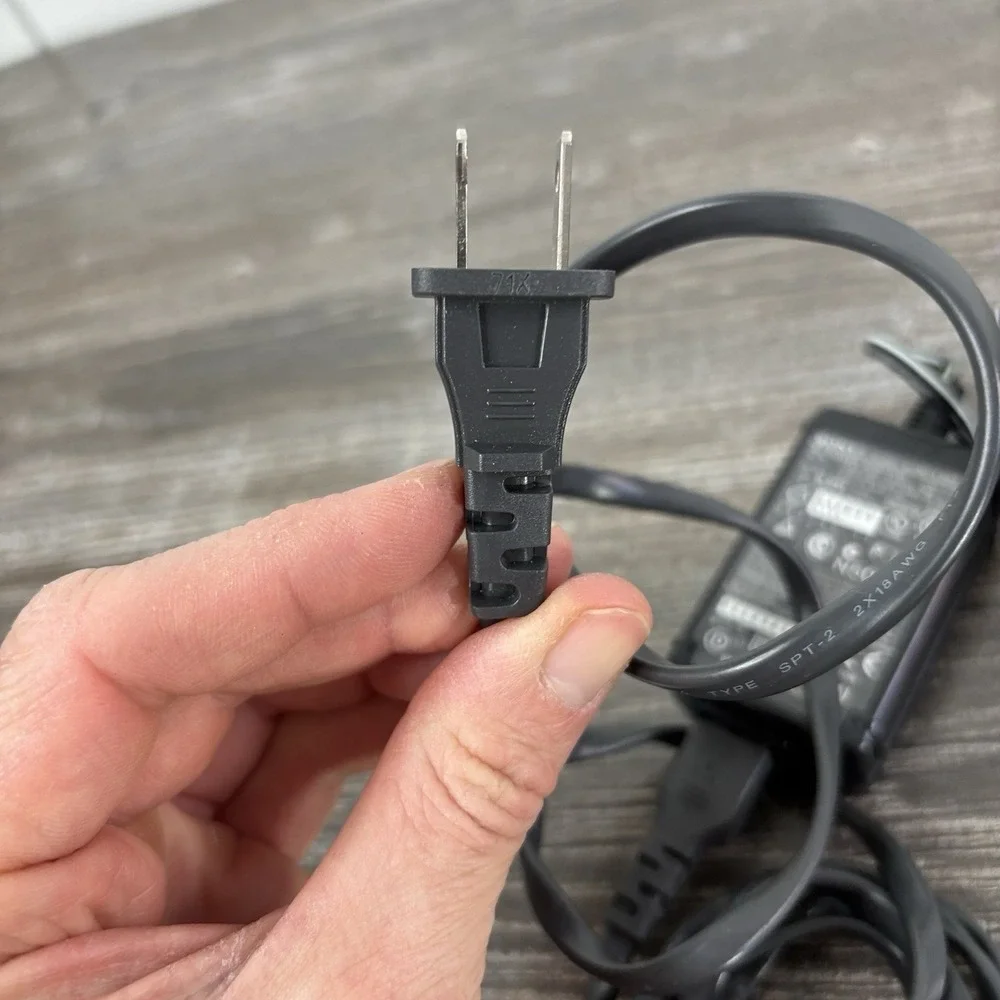 OEM Sony‎ HandyCam AC-L200 Charger AC Adapter Power Supply for MiniDV HDD HD-DVD